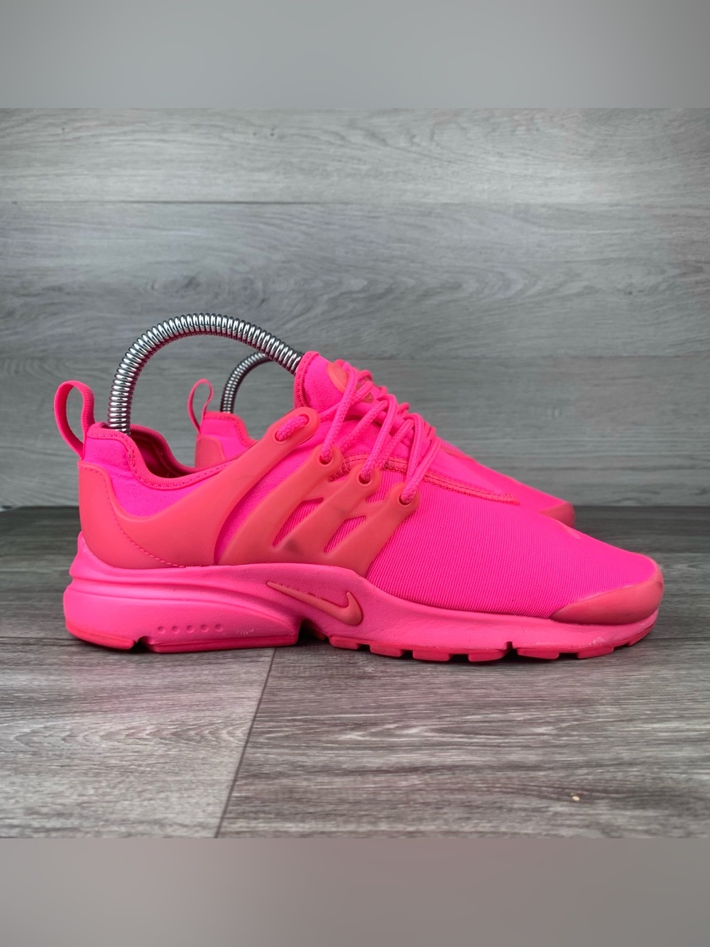 Womens Hyper Pink Nike Presto Running Athletic Shoes size 6